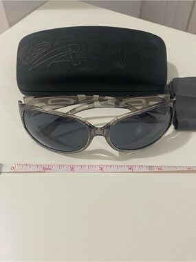 AYA Yasmine Sunglasses in Raven Grey
